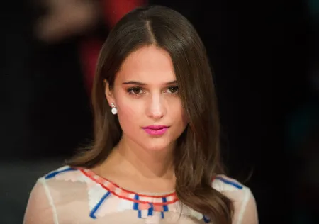 Alicia Vikander HD