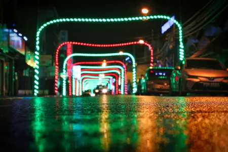 Neon Tunnel